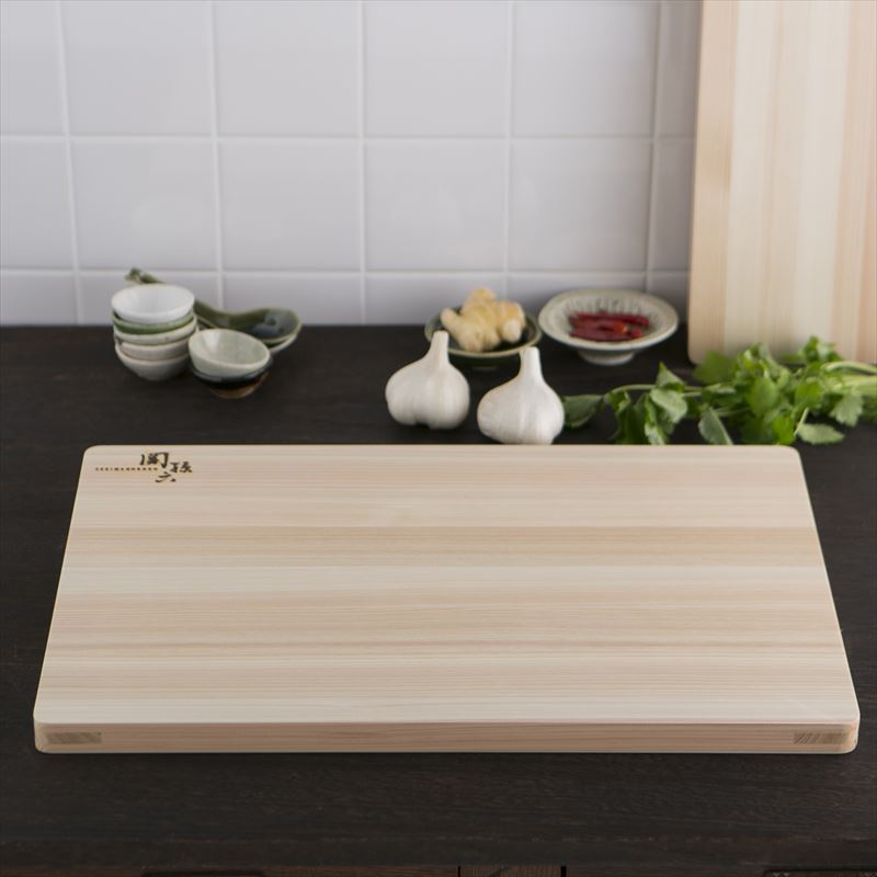 Kai Seki Magoroku Hinoki Cutting Board 2
