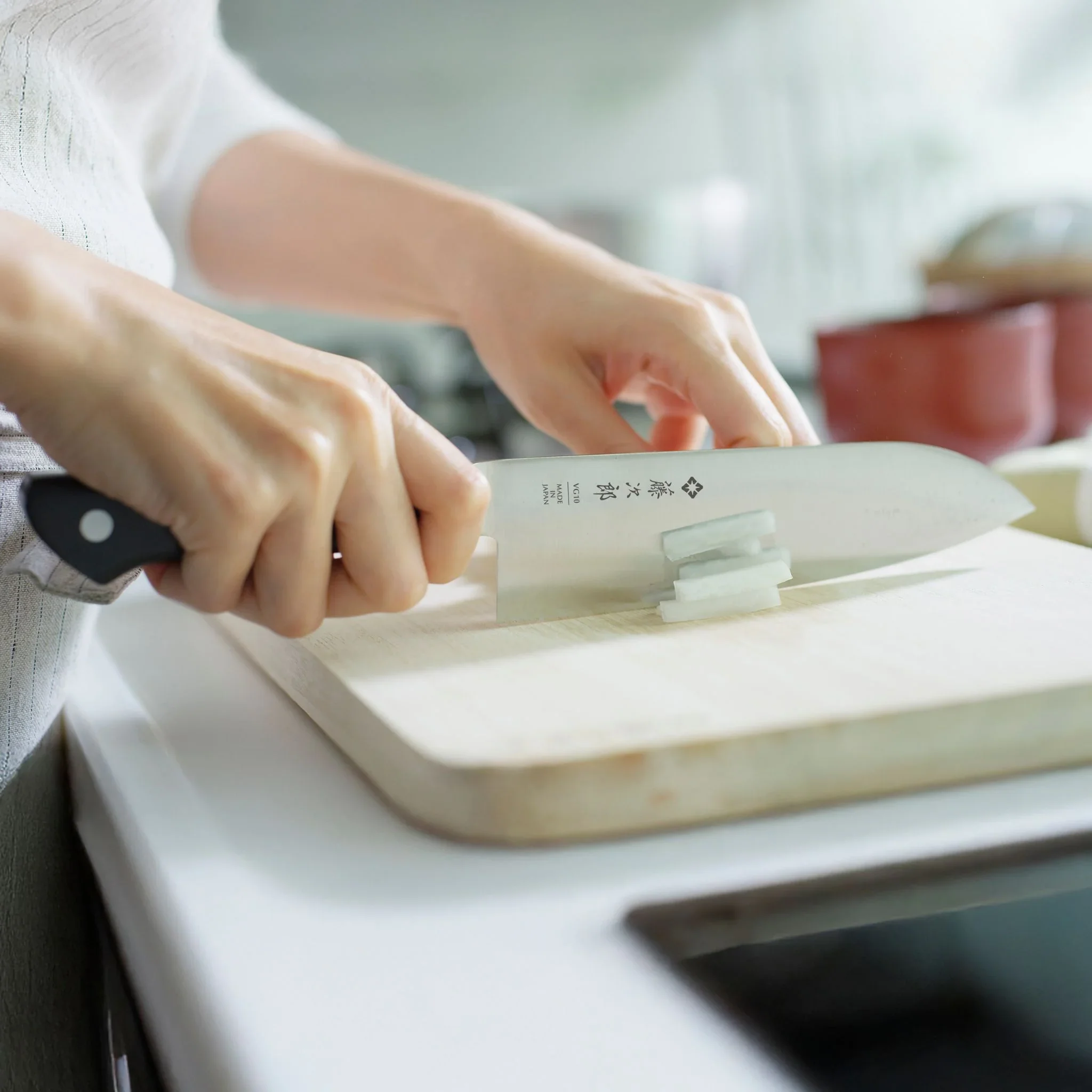 Tojiro CLASSIC Santoku 170mm 4