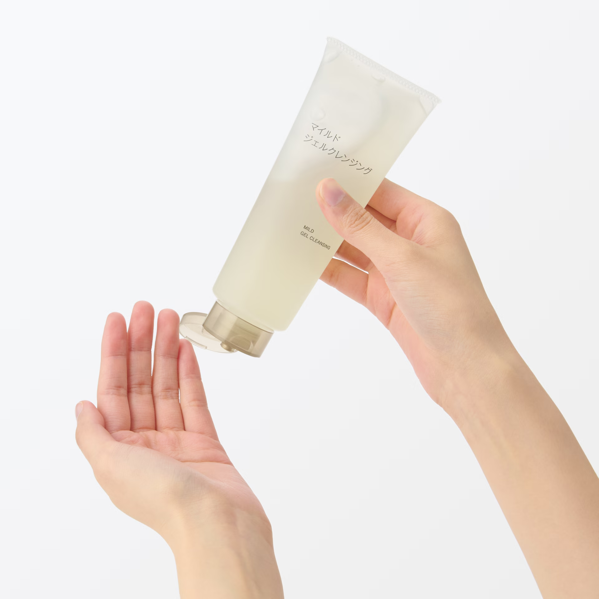 MUJI Mild Cleansing Gel Large Capacity 220g 3